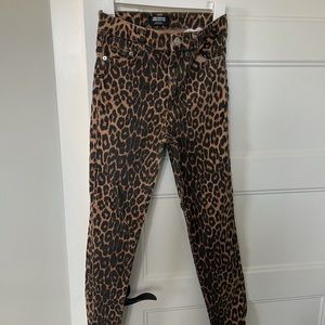 Zara Size 6 Women’s print jeans